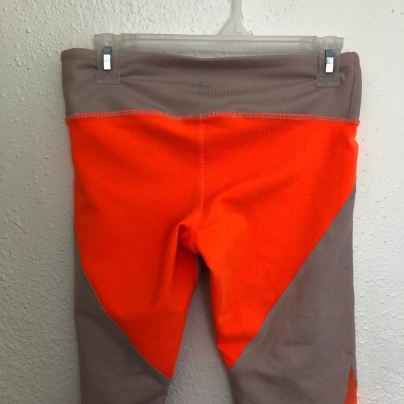 Alo Yoga Range Mesh Capri Legging Pink & Orange M - Picture 7 of 12